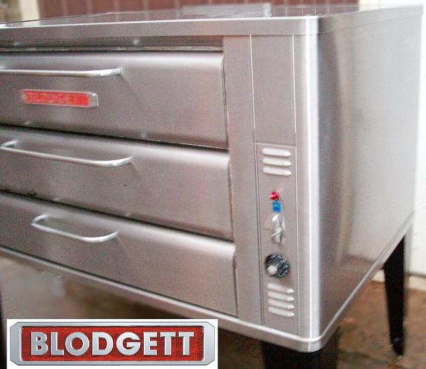 Refurbished Blodgett 2 deck gas pizza ovens - in excellent condition with new stones