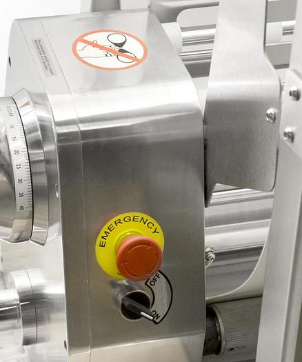 Stainless Steel Floor Model Dough Sheeter with 88-inch Conveyor Length – 0.75 HP (550 W), 220 V, 1 Phase