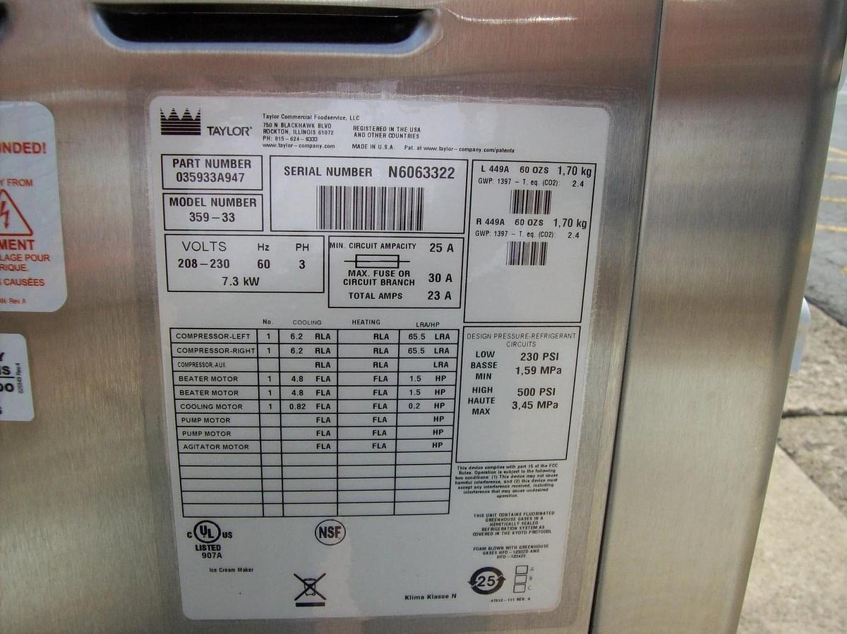 Used NEW Taylor Double Head Milk Shake / Frosty Machine 359-33 - With Light Damage