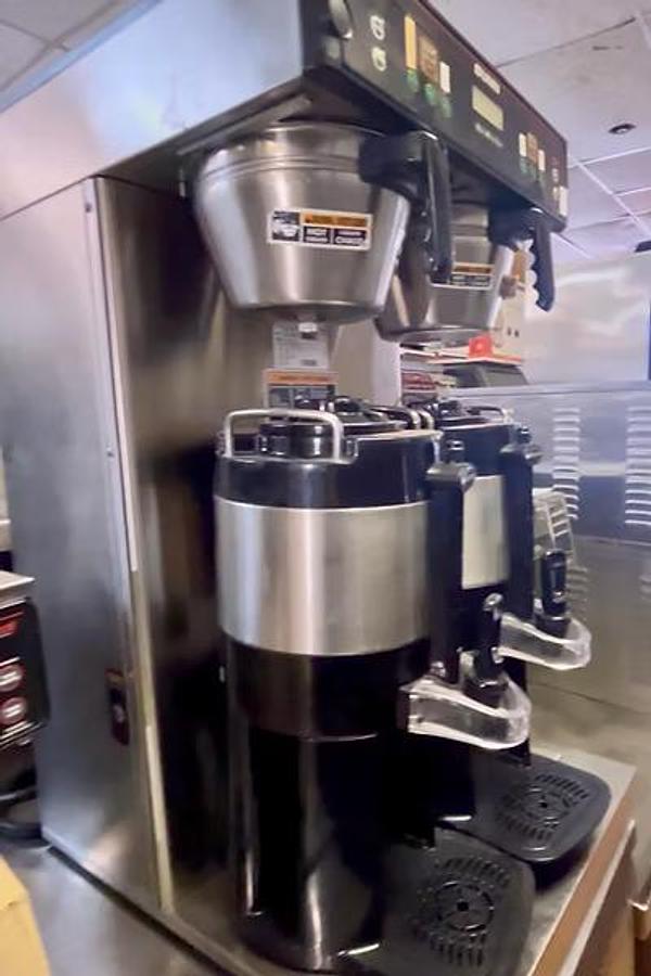 Used Bunn Coffee Brewer - DUAL BREWER - ICB TWIN