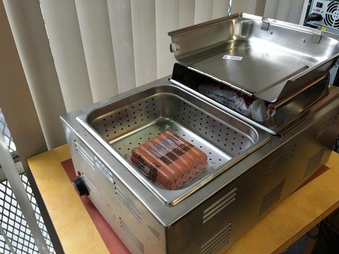 Hot dog steamer with bun warmer and hinged top lid