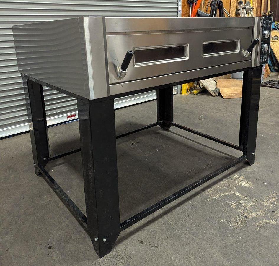 Used Fornitalia Single Chamber Electric Pizza Oven With Stand