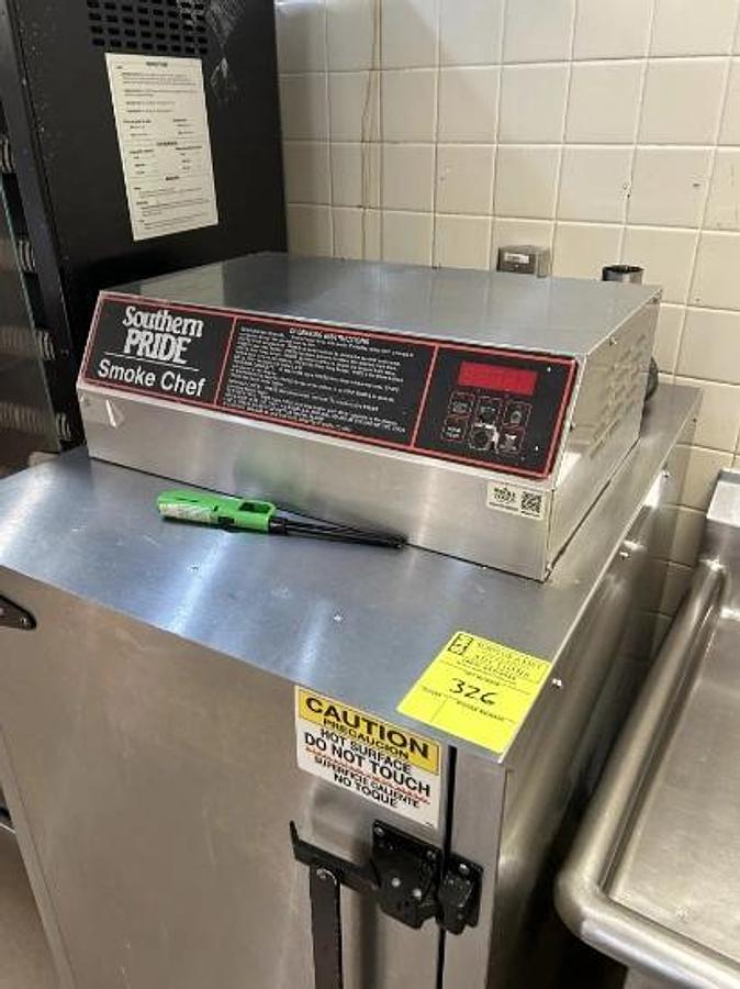 Used SOUTHERN PRIDE SMOKE CHEF ELECTRIC SMOKER