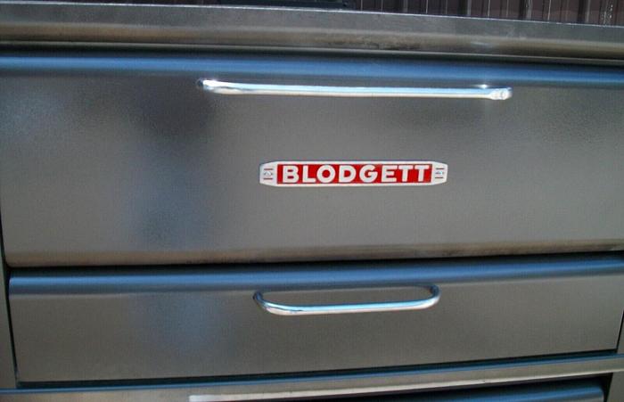 Refurbished BLODGETT 966/951 DOUBLE STACKED PIZZA OVENS WITH NEW STONES