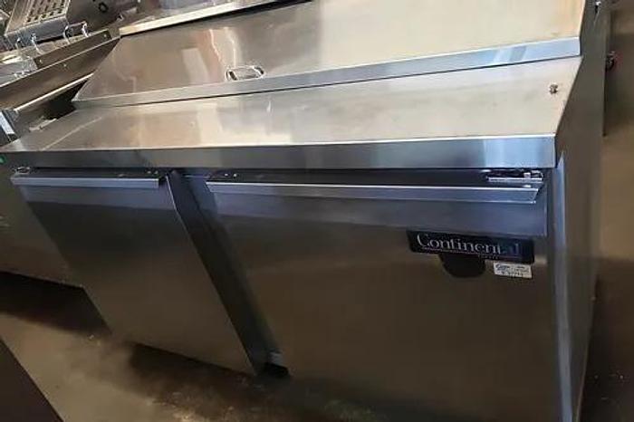 Refurbished Continental Sandwich Makeup Table