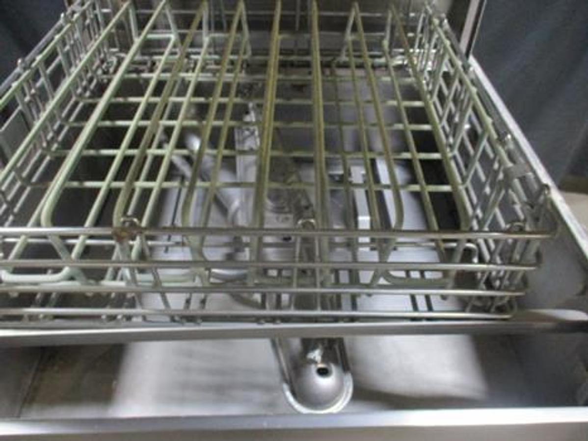 Used Hobart AM 14 Dishwasher