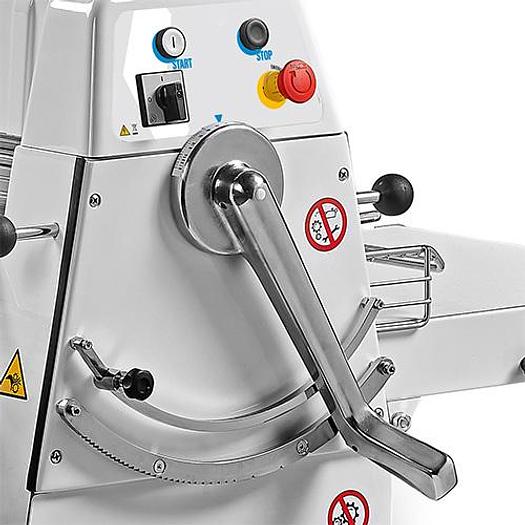 11lb (5kg) Dough Sheeter Countertop Model with 28″ Table – 750W, 220V