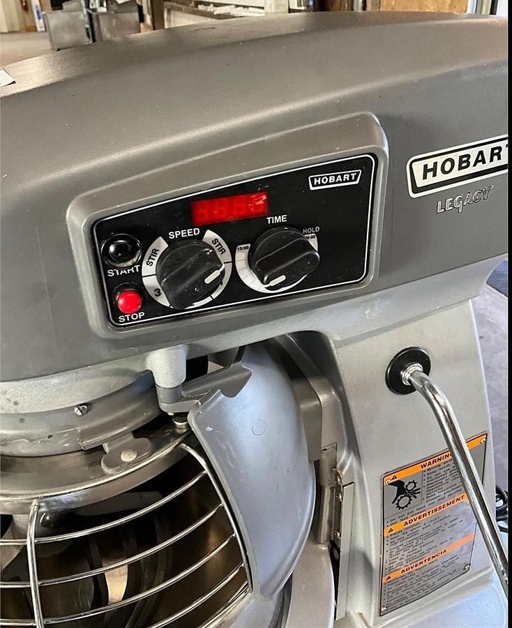 Used  Hobart 20qt Legacy with stand