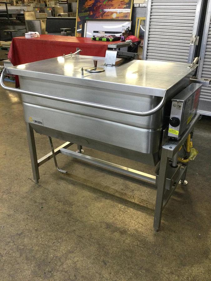 Refurbished Groen 40 Gallon Electric Auto Tilt Skillet NFPC-4