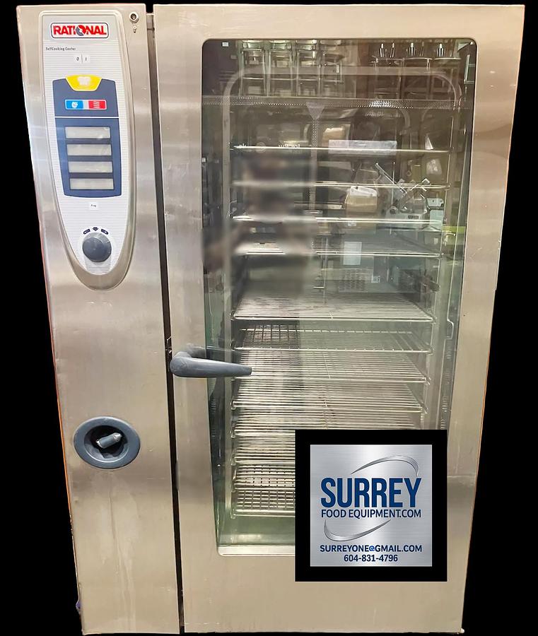 Used Rational 202G Combi Oven with Rack and Stainless Steel Trays - GAS