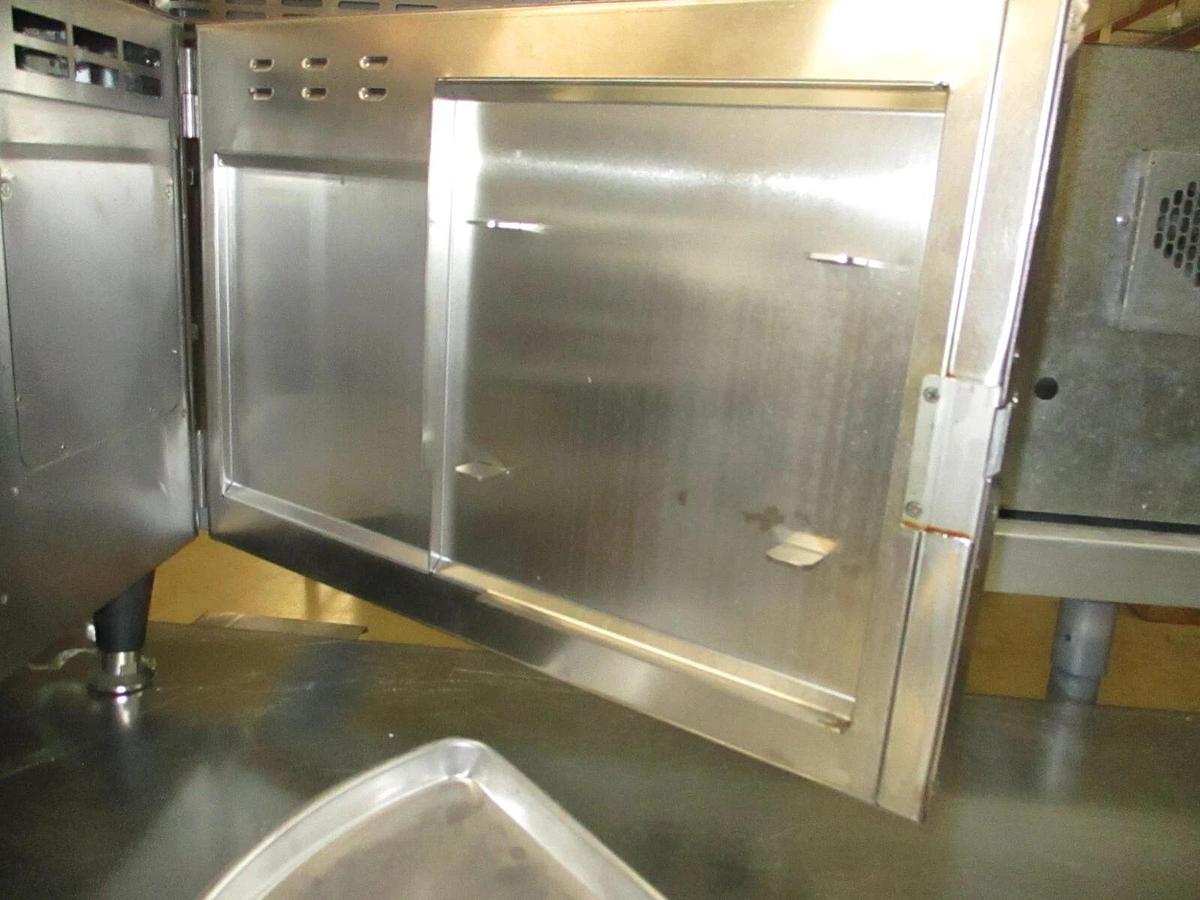 OVENTION MODEL: M360-12 - ELECTRIC ROTATING CONVECTION OVEN - DEMO MODEL