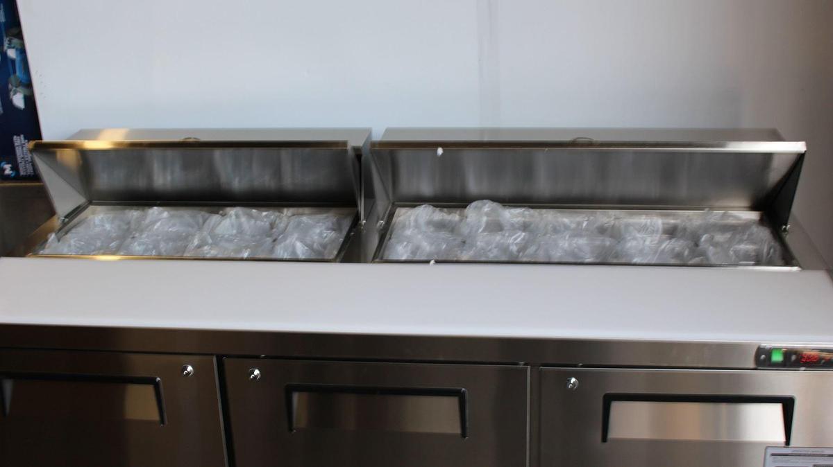 Kalifon 6 ft Prep Table - Scratch & Dent - Model KSR-72B1 - 115 V - 4.6 Amps