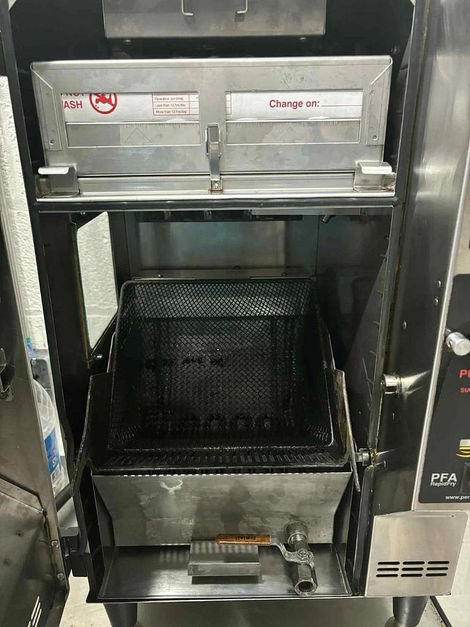 Refurbished Perfect Fry PFC570 Fully Automatic Ventless Deep Fryer - Counter Top Model