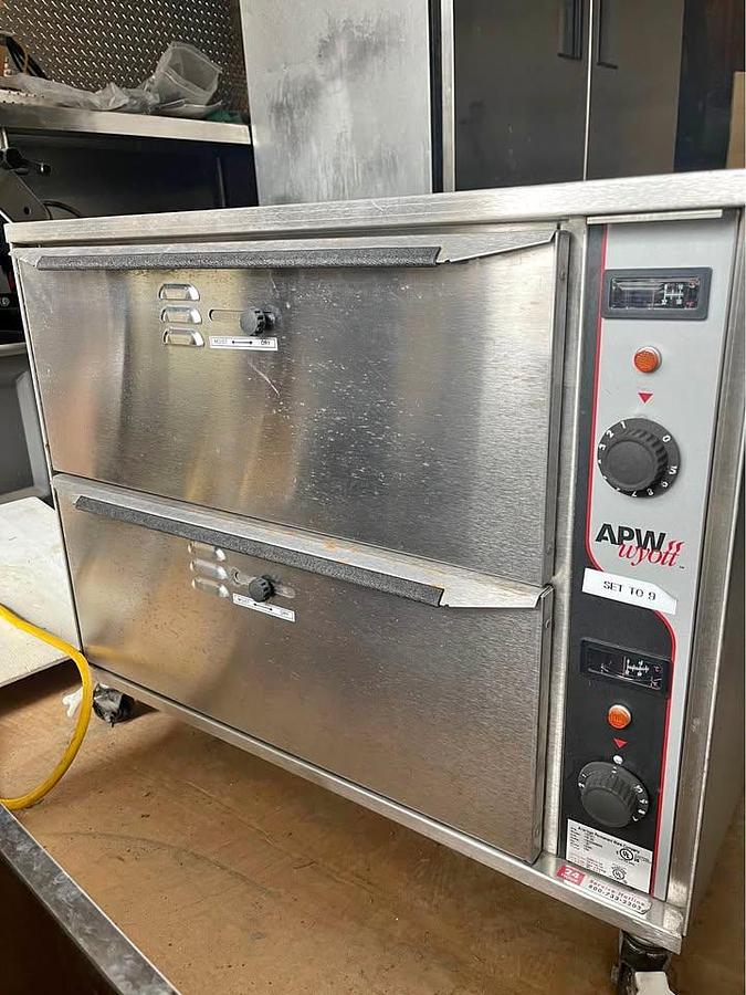 Used Double warming drawers APW WYOTT