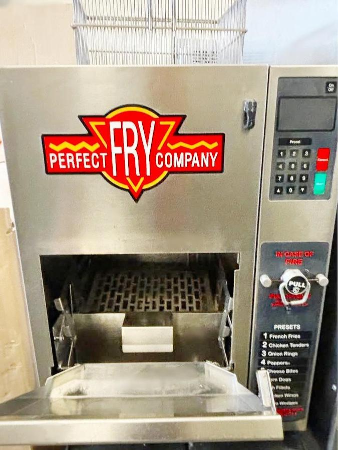 Used Commercial Perfect Fry Company Ventless Countertop Fryer
