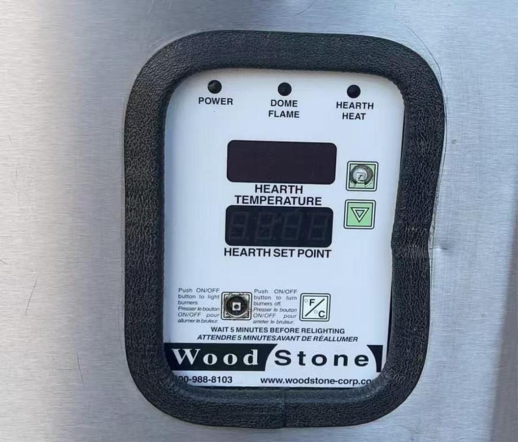 Used WOODSTONE PIZZA OVEN GAS 5FT “MT ADAMS "