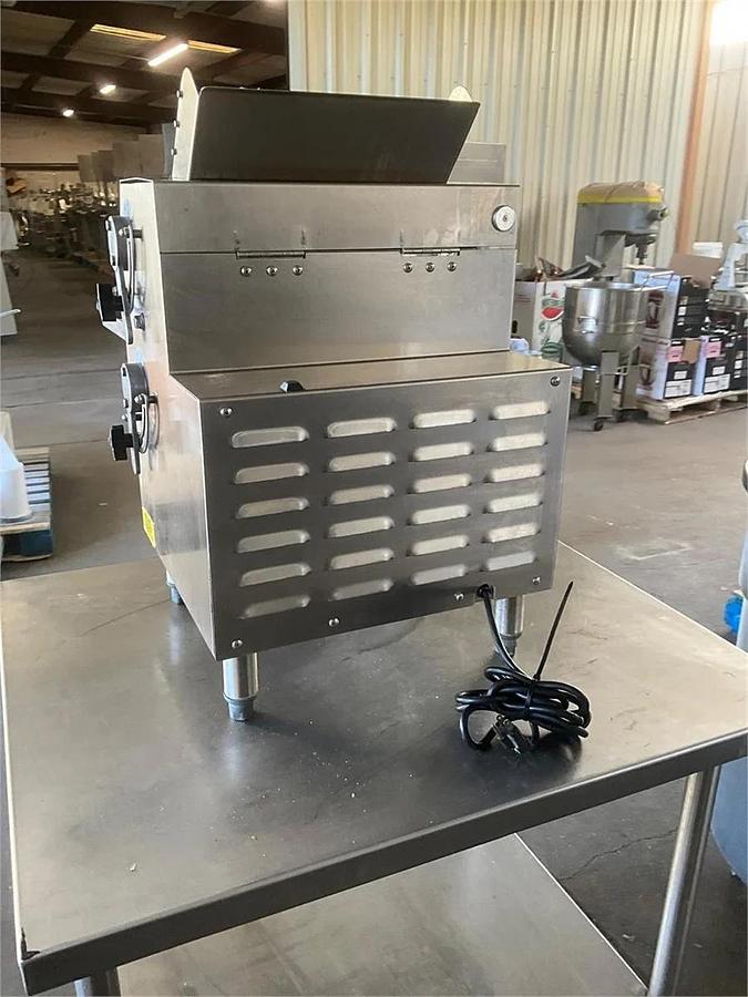 Used Somerset countertop dough sheeter roller