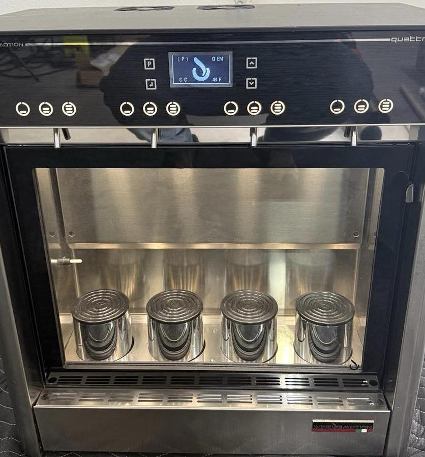 Used Wineemotion Wine Dispenser System QUATTRO Series 2 - REFRIGERATED