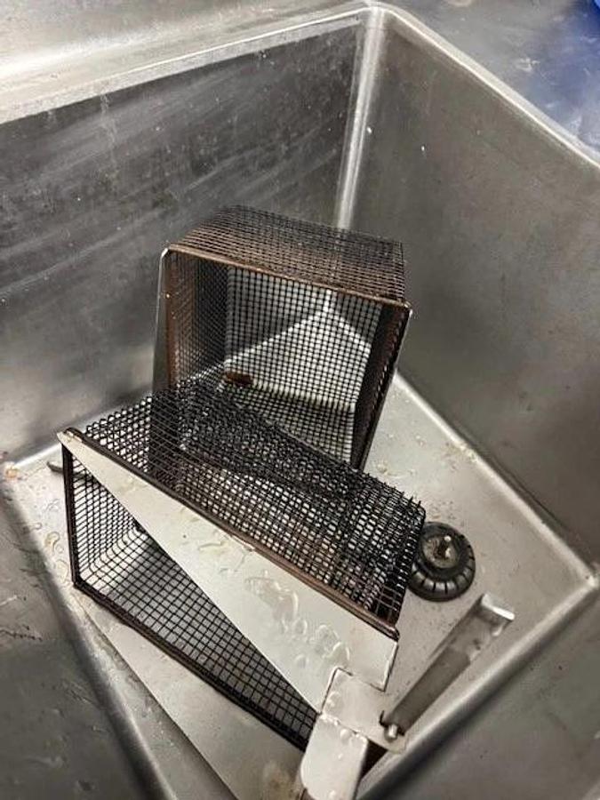 Used DUAL BASKET - AUTOFRY 1 Phase MTI-40C Ventless Deep Fryer with dual heat lamps