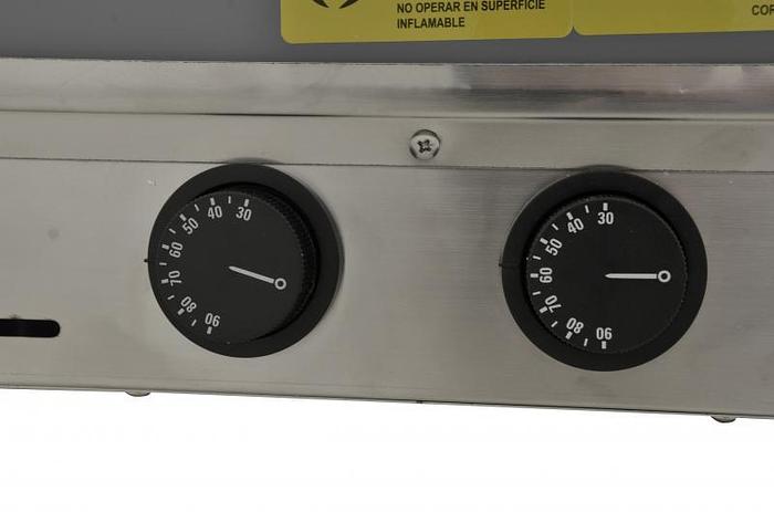 25-inch Double-Shelf Full Service Heated Display Case with 100L capacity