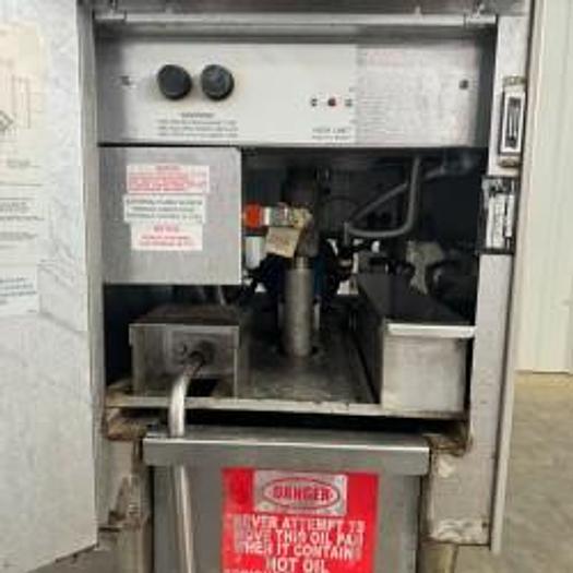 Refurbished Wells Ventless 55 LB Fryer  Auto Lift 1/3 Phase WVAE-55FC