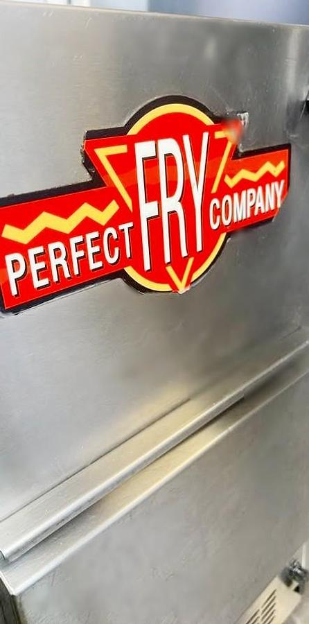 Used Perfect Fry ventless fryer -WARRANTY