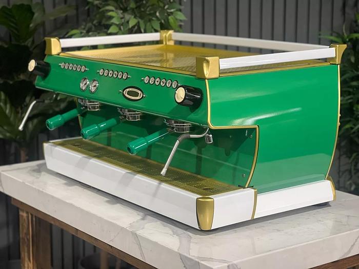 Refurbished LA MARZOCCO GB5 3 GROUP ESPRESSO COFFEE MACHINE GREEN, WHITE & GOLD COMMERCIAL