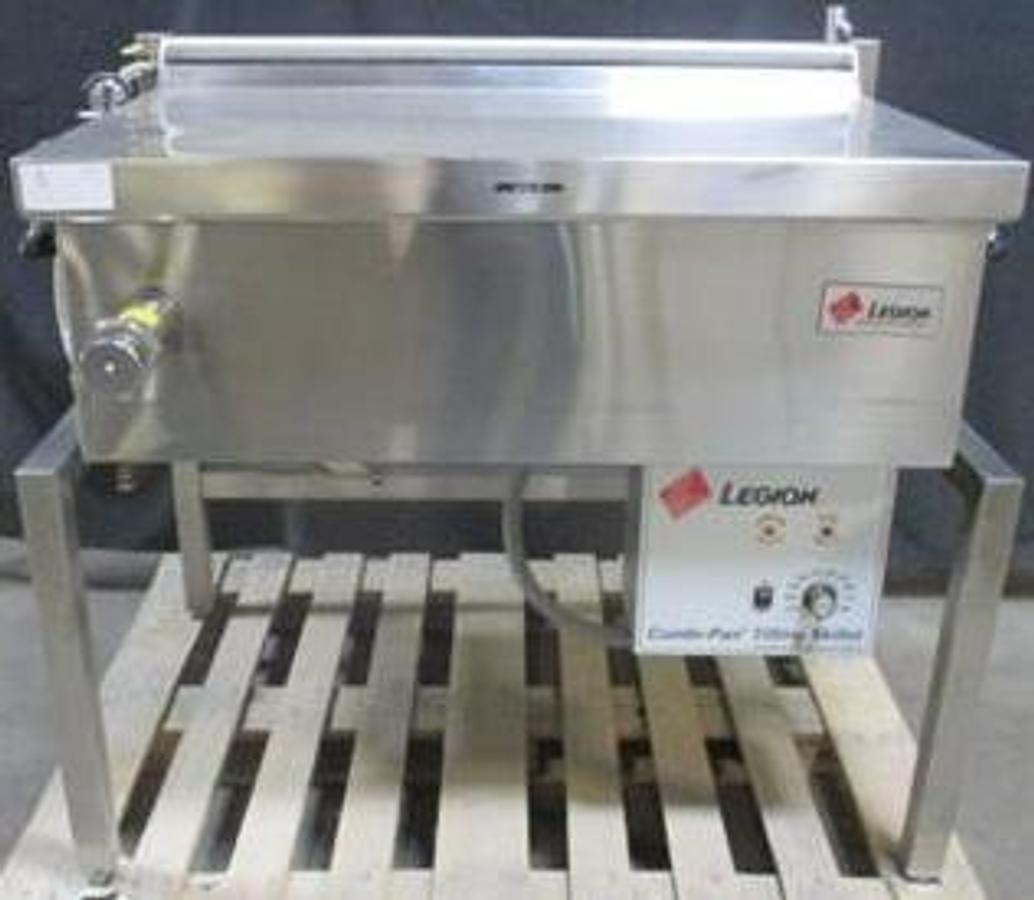 Used Legion CS41- 9 Combi Pan Tilting Skillet - LIKE NEW 