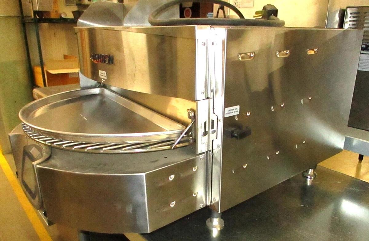 OVENTION MODEL: M360-12 - ELECTRIC ROTATING CONVECTION OVEN - DEMO MODEL