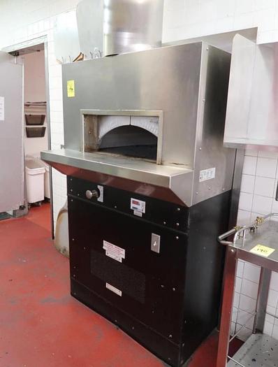 Refurbished Wood Stone gas-fired pizza oven, w/ pizza tools - VERY NICE CONDITION