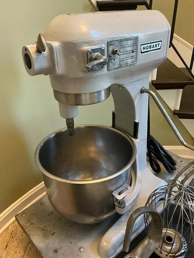 Used Hobart A200 20 Quart Commercial Bakery Mixer SS Bowl & 3 Attachments in Ohio
