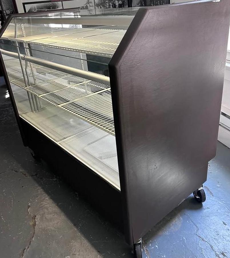 Used Dry Commercial Bakers Display Case