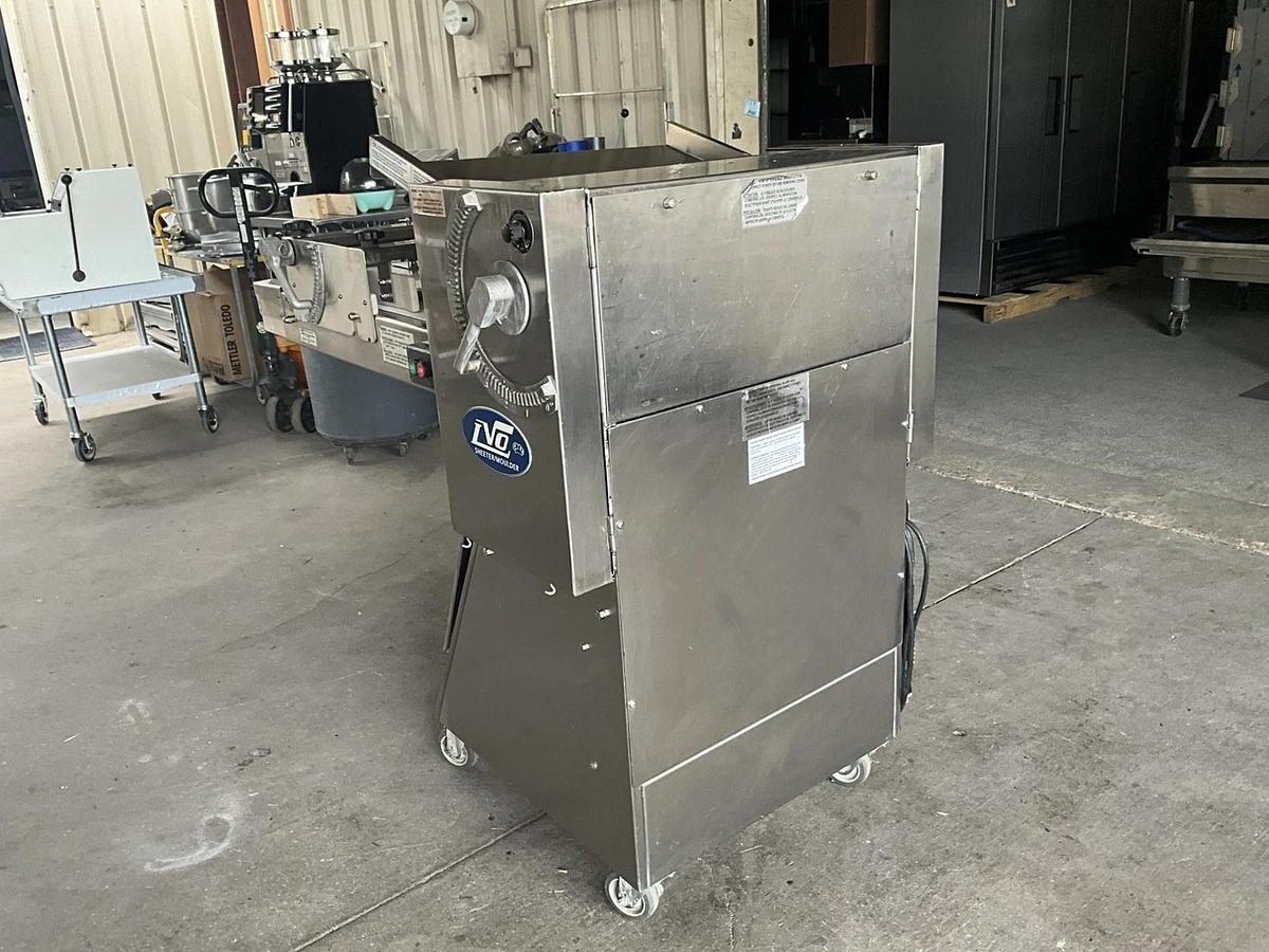 Used LVO dough sheeter roller moulder SM24 French bread bakery 6" 9" 12" 22" plate 