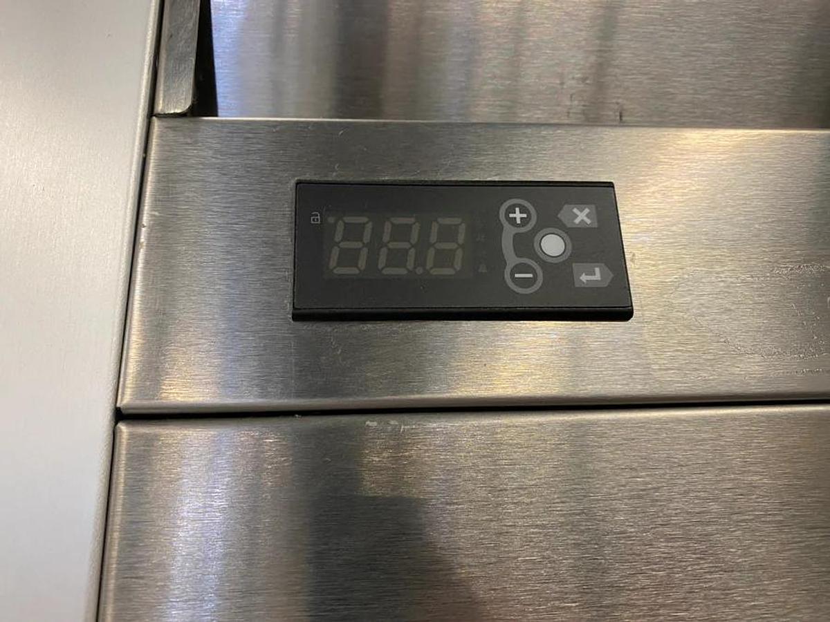 Used Traulsen G-Series 52” Solid 2 Door Stainless Steel Reach-In Refrigerator