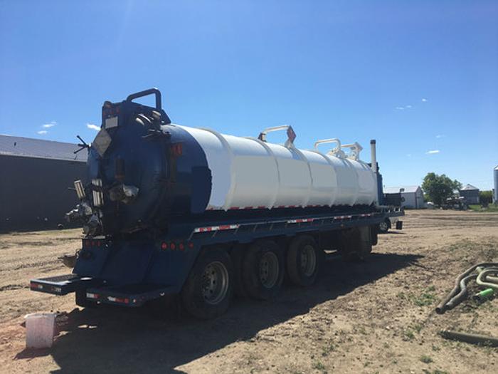 Used 2001 Westech vacuum trailer with Hibon 820xl vac pump