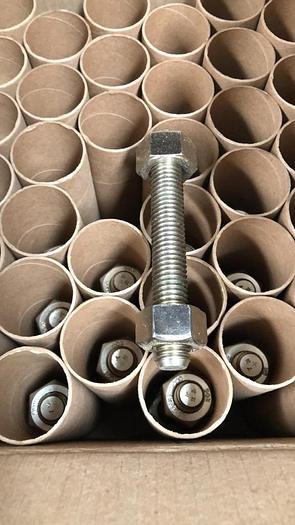 Tornillos tipo espárrago de uso industrial