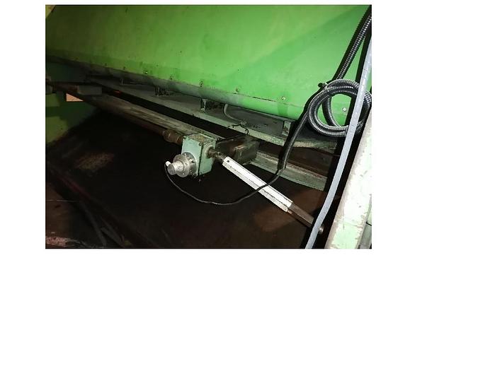 Usato cesoia fermo riboldi 2550x5