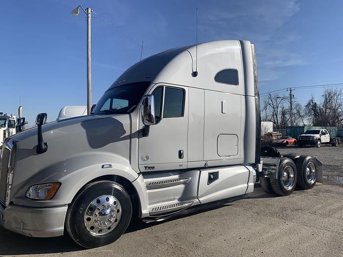 Used 2013 Kenworth T700