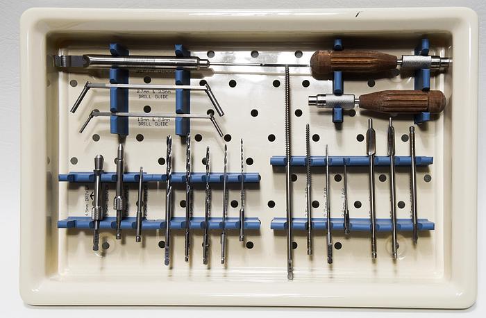 Used BIONX Bionx Resorbable Screw Non-Cannulated Instrumentation Set