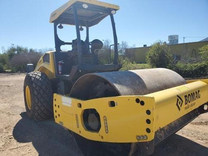 Used 2016 BOMAG BW211D-50