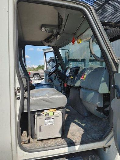 Used Elliott G85R Sign Crane on a 2007 International 4300 Flat Bed Truck - M28079