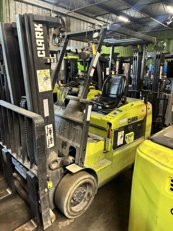 Used 2014 Clark ECX32