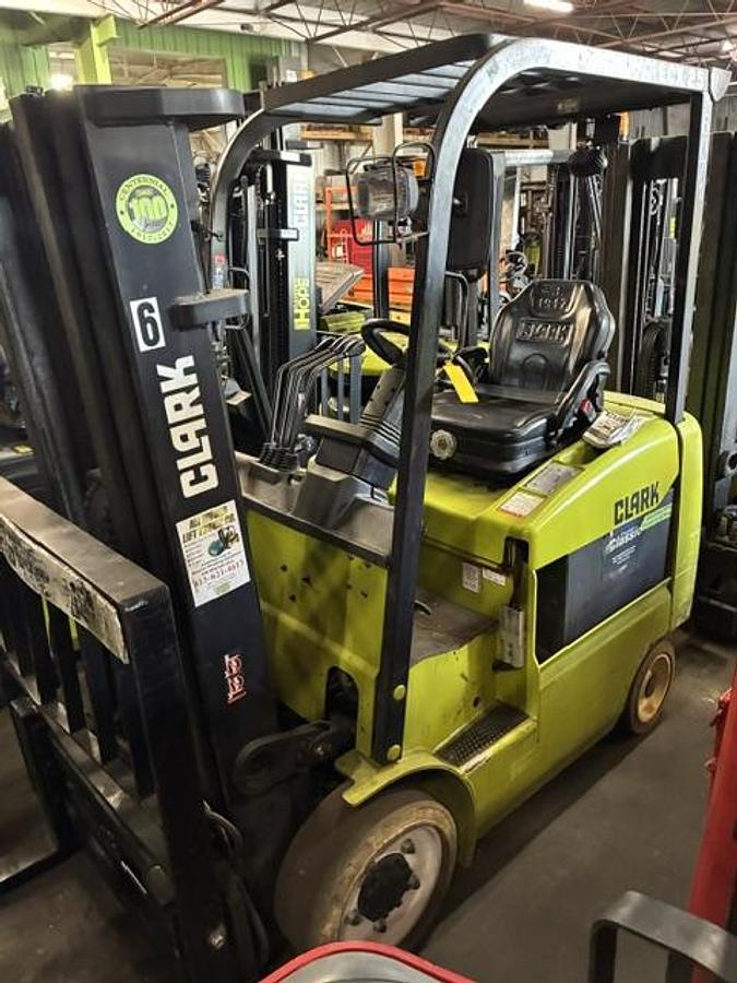 Used 2016 Clark ECX25