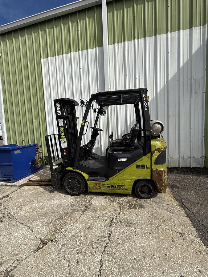 Used Clark IC-Cushion Tires 5,000lbs Capacity