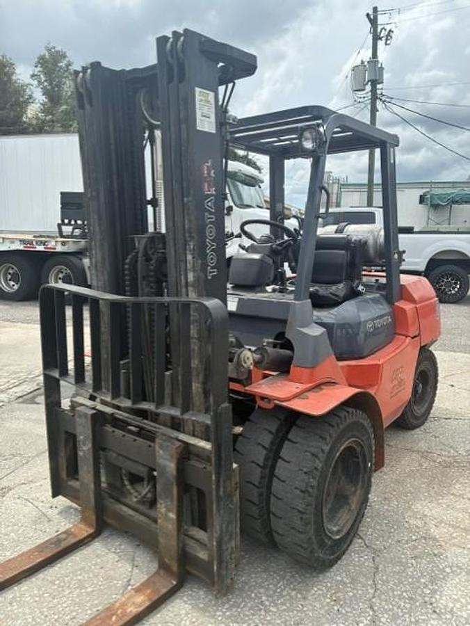 Used 2005 Toyota 7FGU35