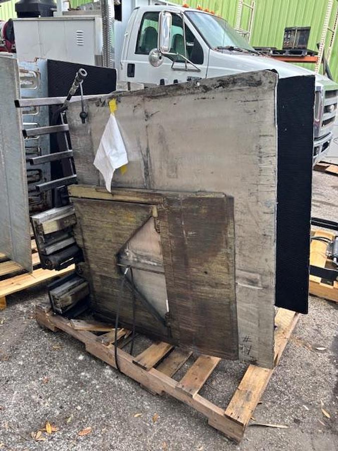 Used 2013 Long Reach LCC25NSB4048STD0A0