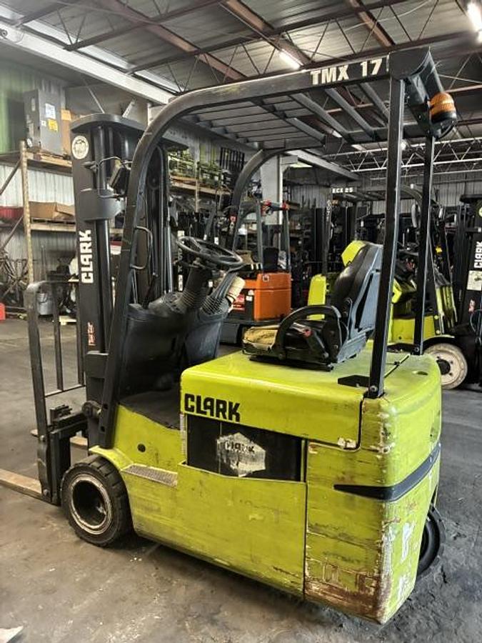 Used 2019 Clark TMX17