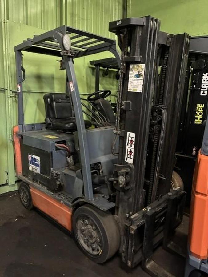Used 2015 Toyota 8FBCHU25