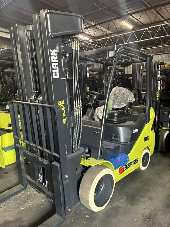 Clark S32CL