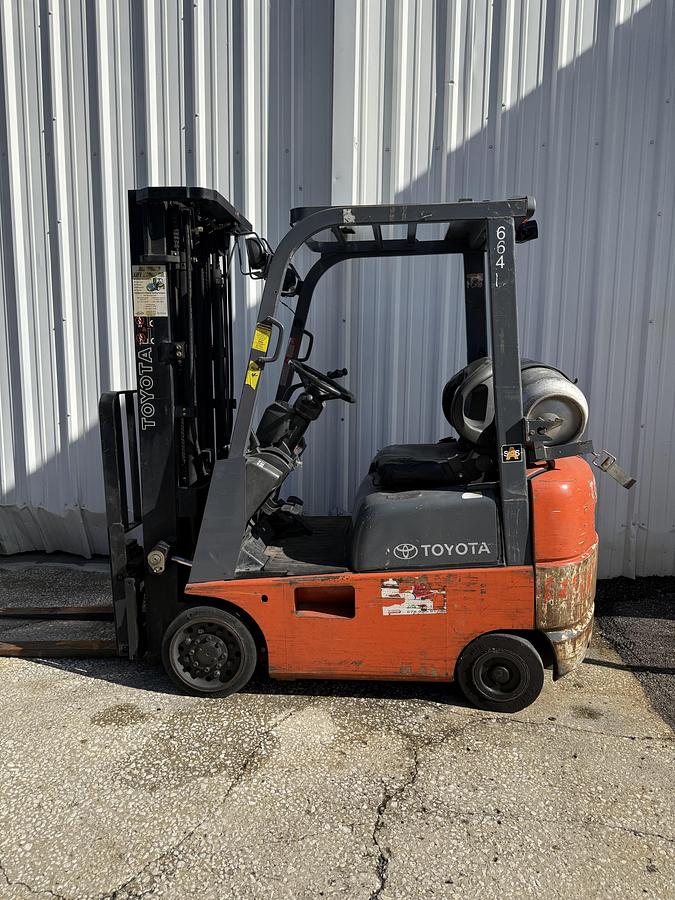 Used Toyota IC-Cushion Tires 3,000lbs Capacity